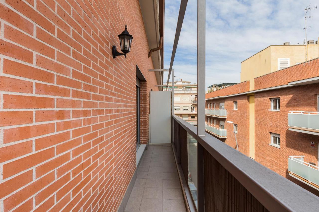 Apartamentos Cornellalux 2 Cornellà de Llobregat Zewnętrze zdjęcie