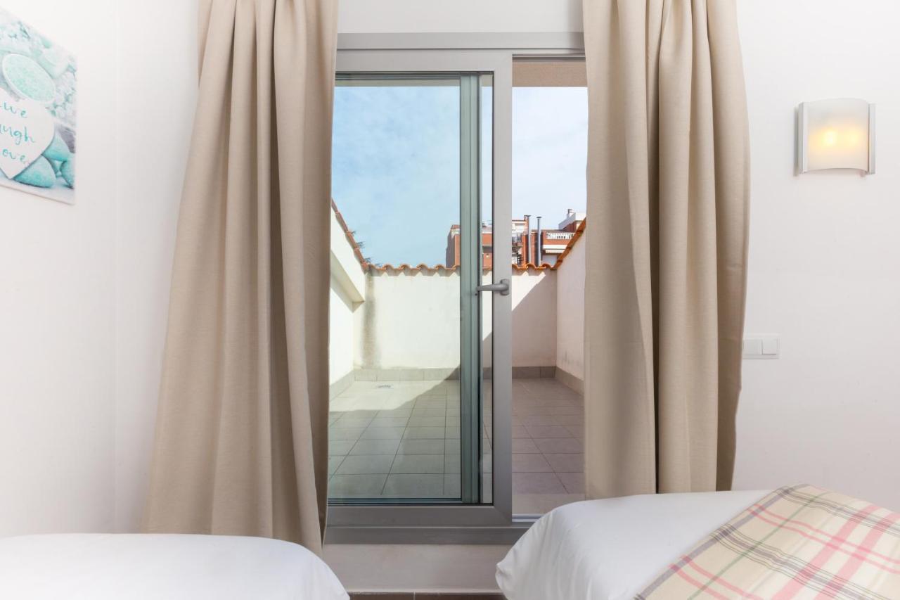 Apartamentos Cornellalux 2 Cornellà de Llobregat Zewnętrze zdjęcie