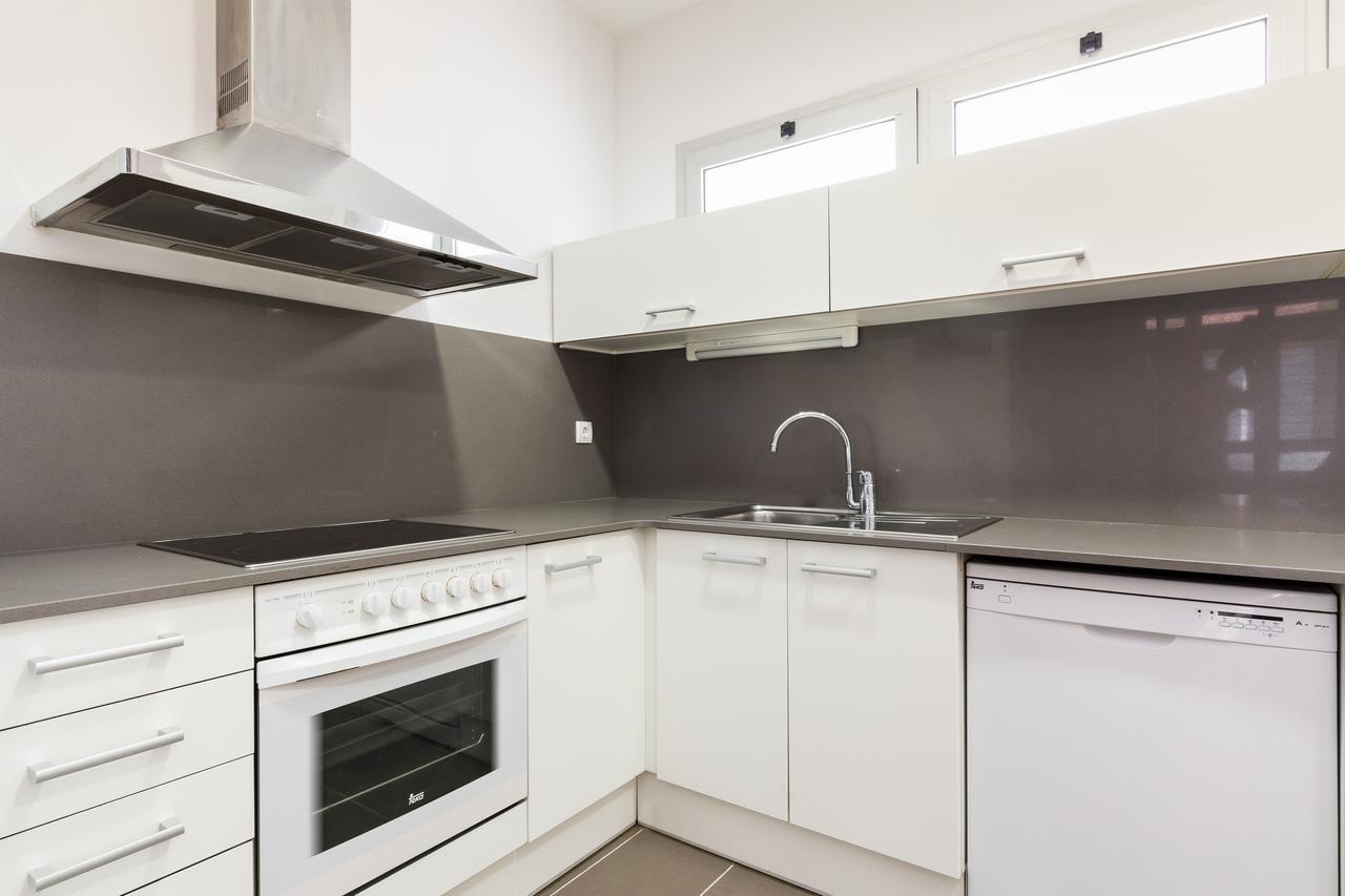 Apartamentos Cornellalux 2 Cornellà de Llobregat Zewnętrze zdjęcie