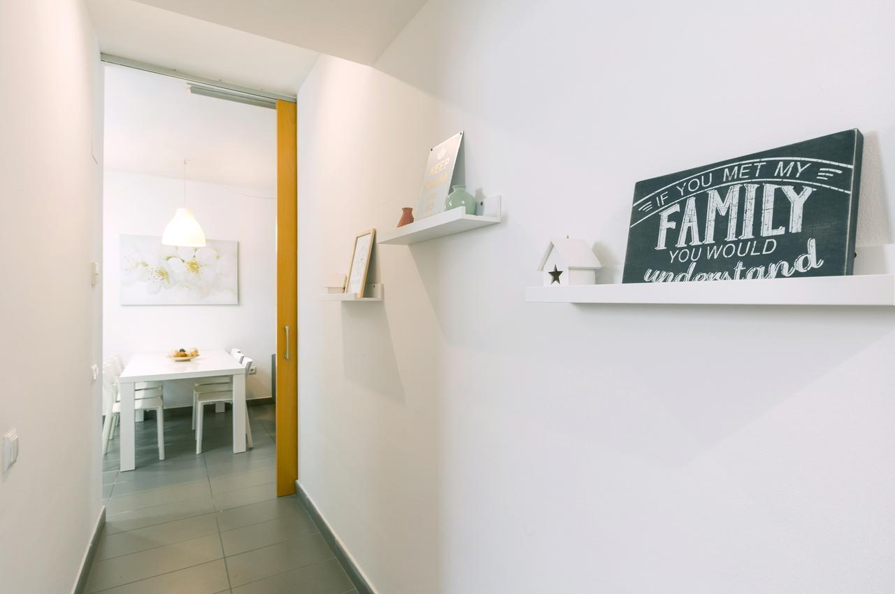 Apartamentos Cornellalux 2 Cornellà de Llobregat Zewnętrze zdjęcie